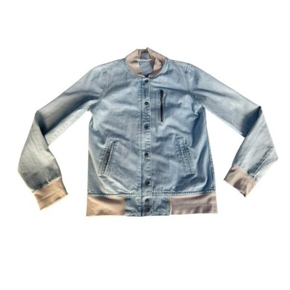 Nike Women's Sz M Destroyer Denim Bomber Jacket Light Blue W/ Contrast Tan Trim - Picture 13 of 13